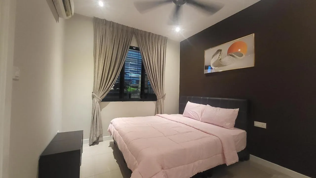 Fairy Retreat Private Pool Cottage Ipoh, Bbq, Ktv, 10-12 Pax