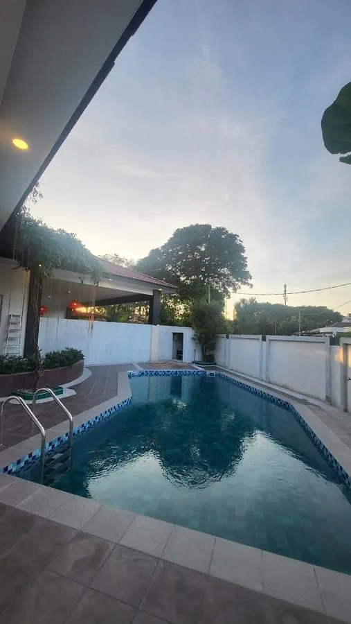 Fairy Retreat Private Pool Cottage Ipoh, Bbq, Ktv, 10-12 Pax بيت للعطل ايبوه
